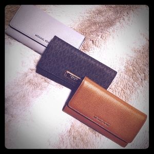Michael Kors Wallets
